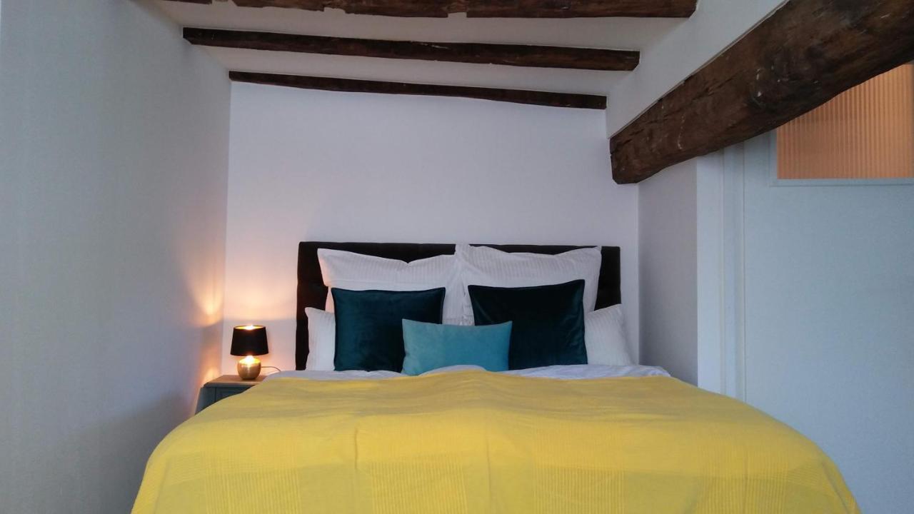Manoir -1654- Historisch Schlafen In Monschaus Altstadt Eksteriør bilde